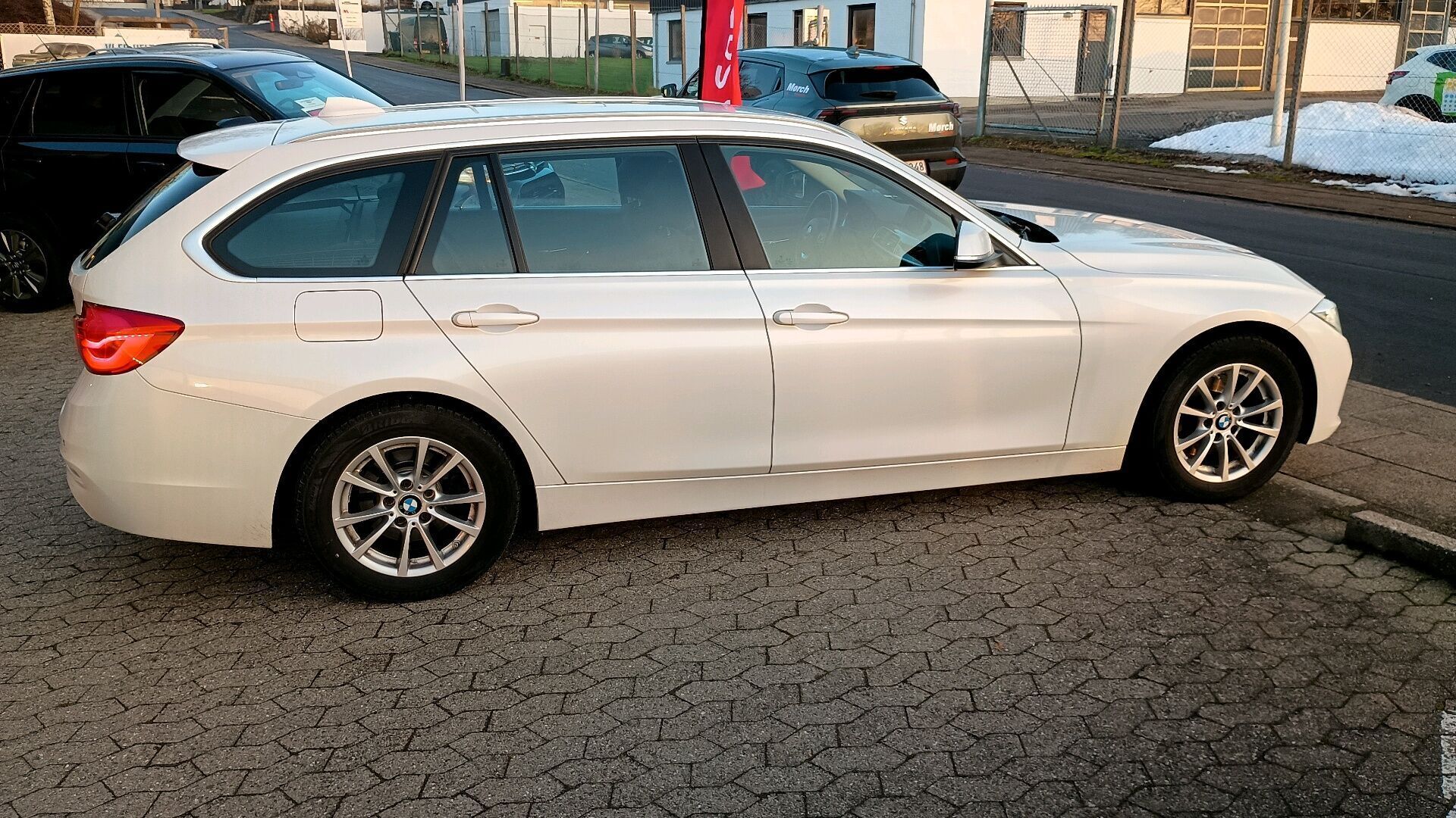 BMW 320d 2,0 Touring D Executive Steptronic 190HK Stc 8g Aut.