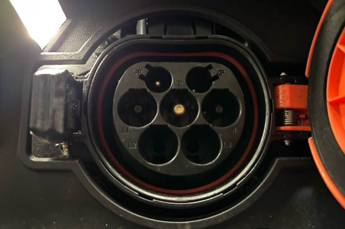 Grå Nissan Leaf fra 2019