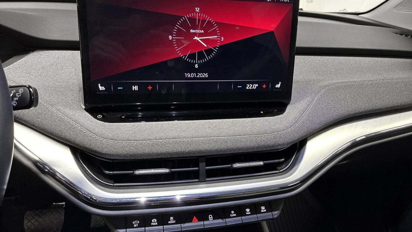 Blå Skoda Enyaq fra 2023