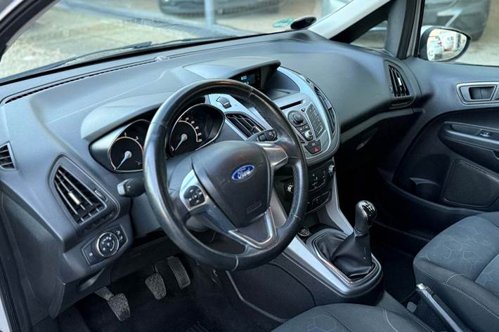 Gul Ford B-MAX fra 2012