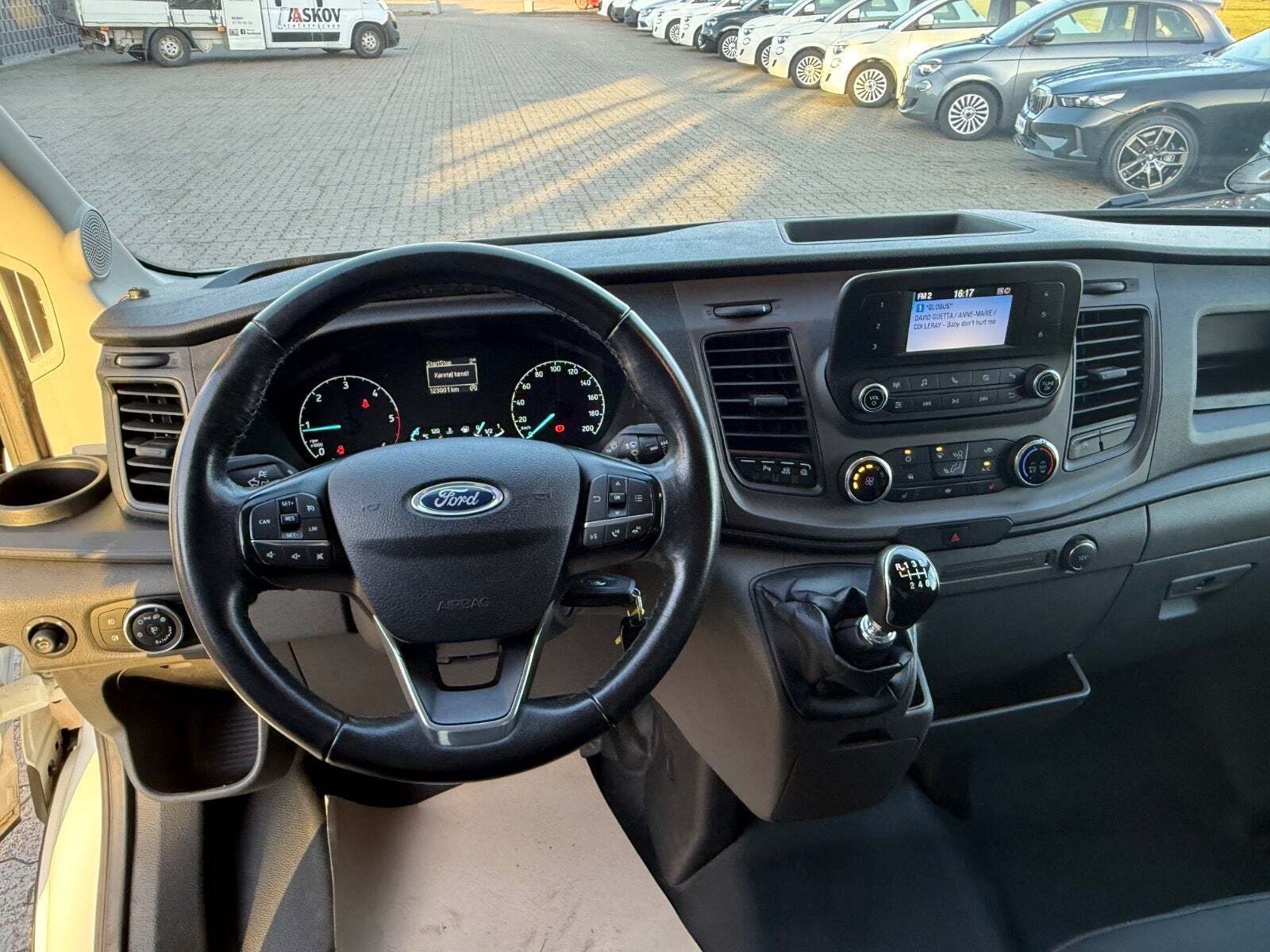 Ford Transit 350 L2 Van 2,0 TDCi 130 Trend H3 FWD