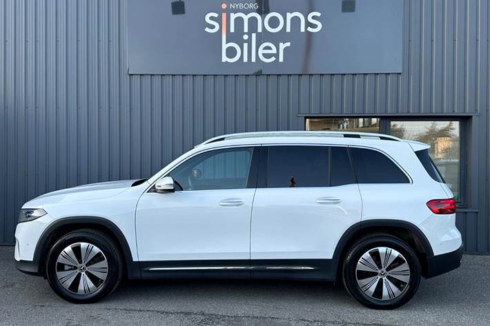 Hvid Mercedes EQB300 fra 2024