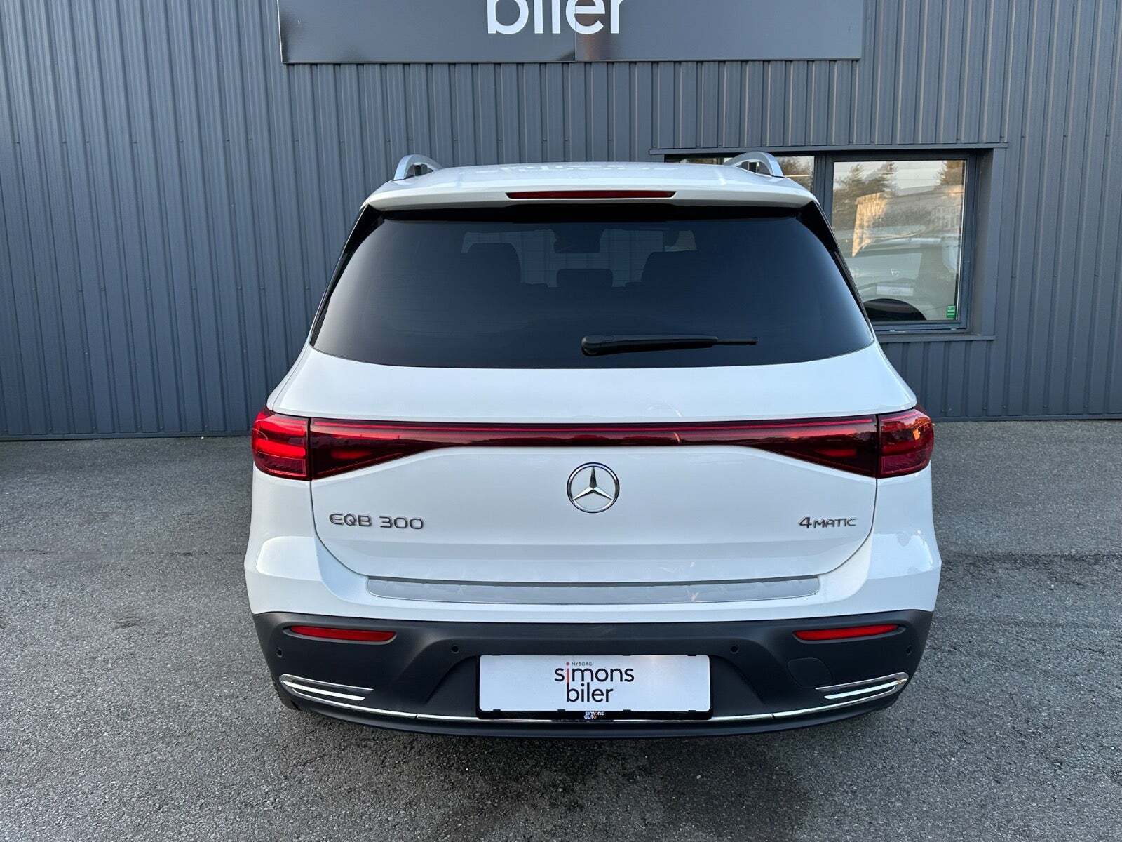 Mercedes EQB300 Progressive Advance Plus 4Matic 7prs