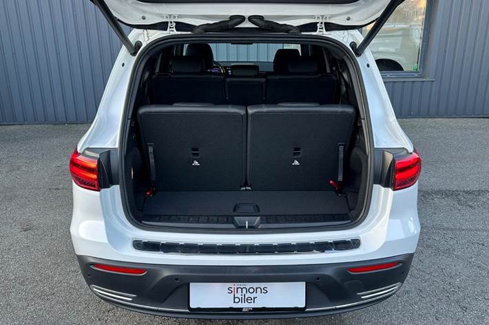 Hvid Mercedes EQB300 fra 2024