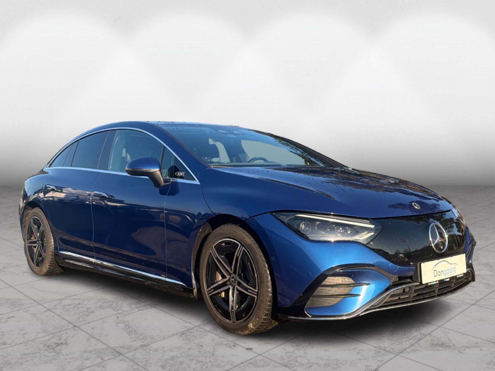 Mercedes EQE300 AMG Line