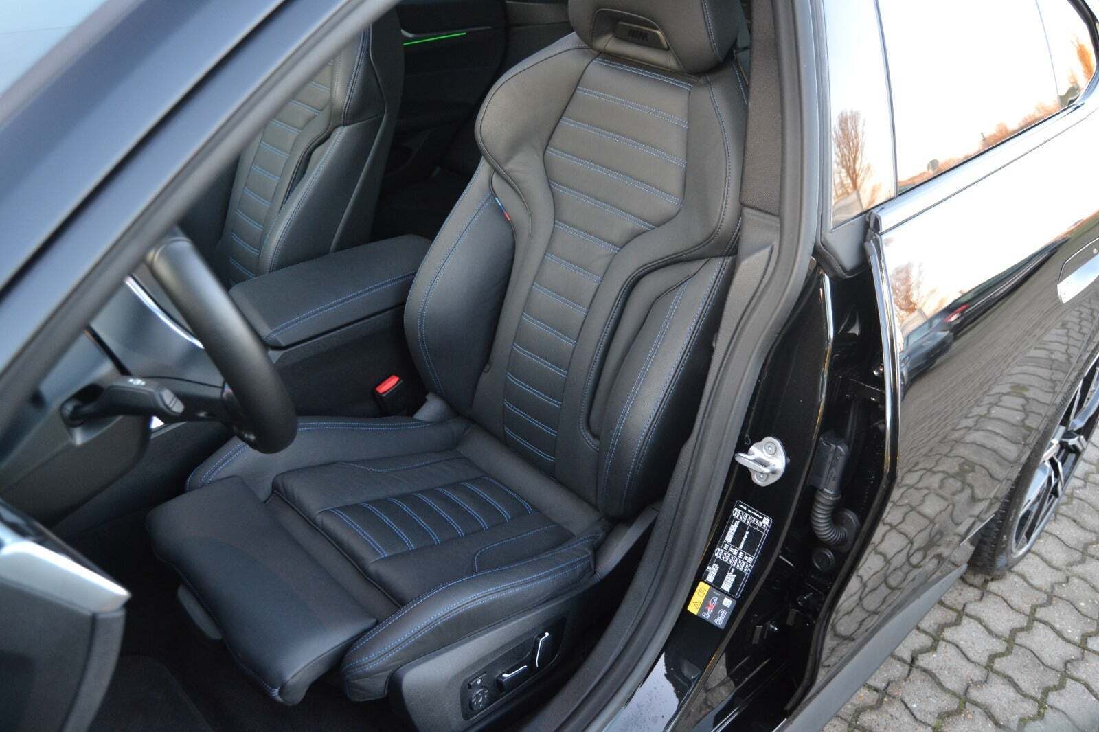 Sort BMW i4 fra 2024