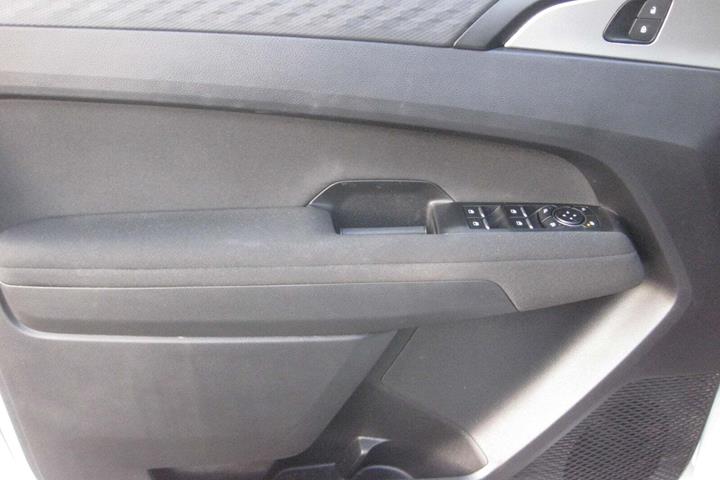 Hvid VW Amarok fra 2025