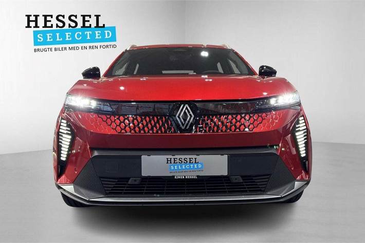 Rød Renault Scenic E-Tech fra 2025