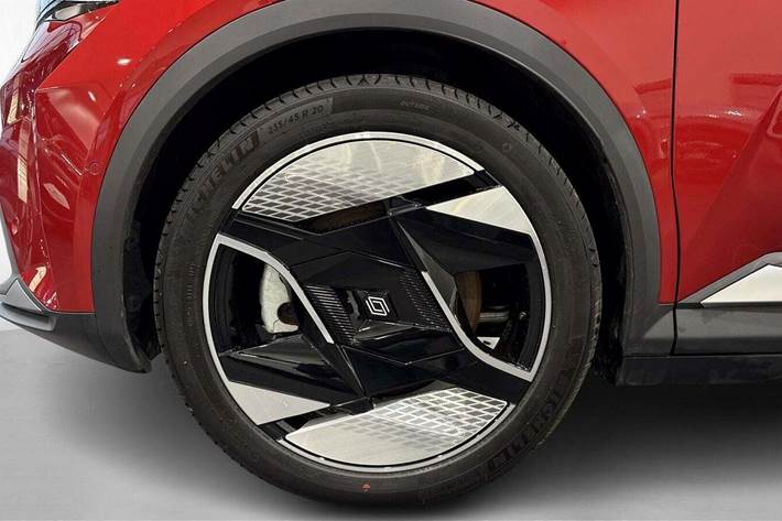 Rød Renault Scenic E-Tech fra 2025