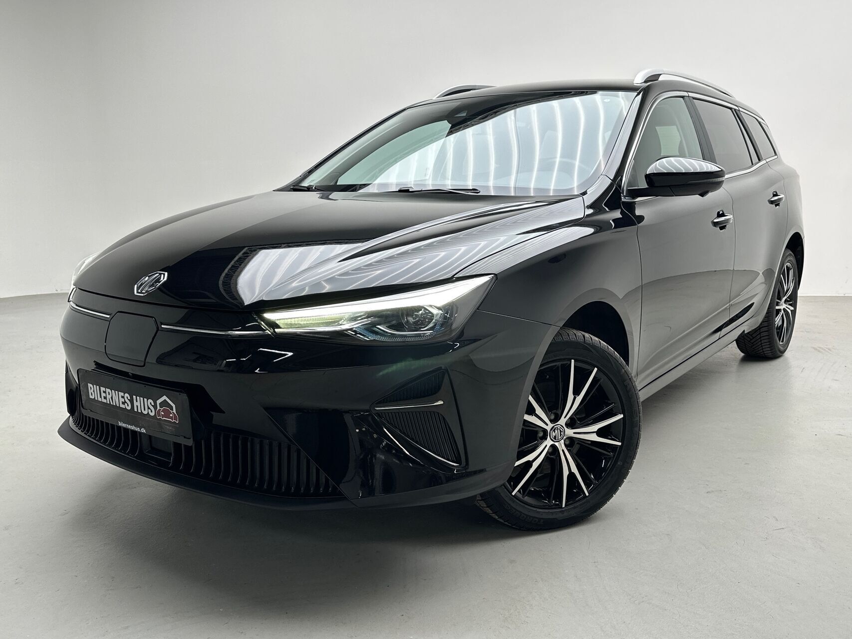 Sort MG MG5 Electric fra 2023