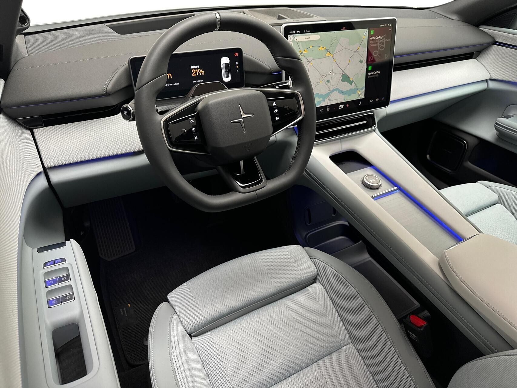 Hvid Polestar 4 fra 2025