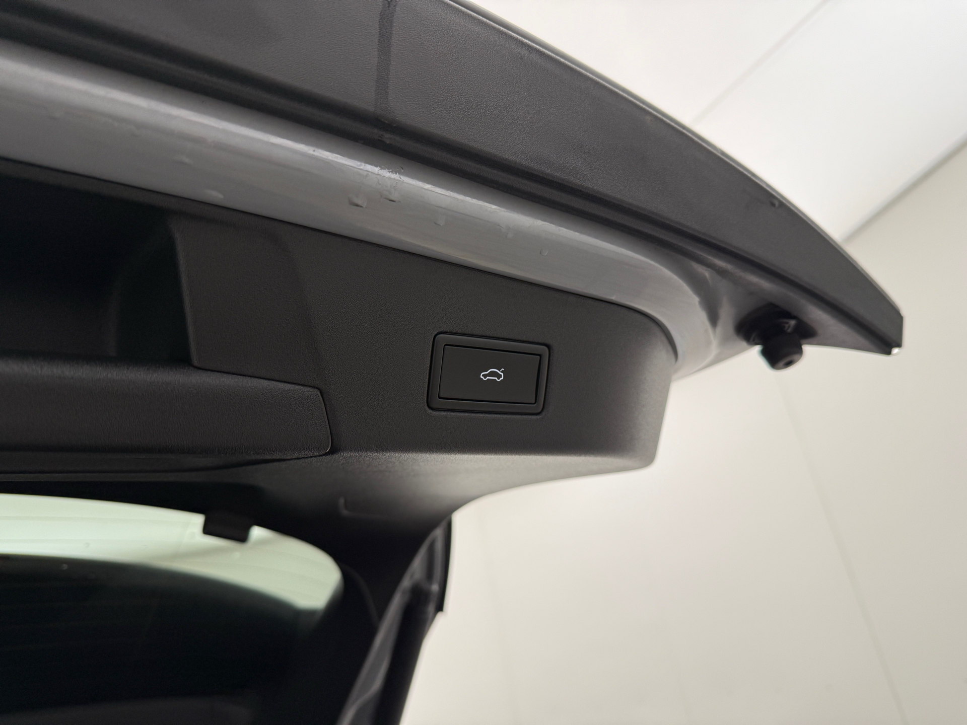 Grå VW ID.4 fra 2021