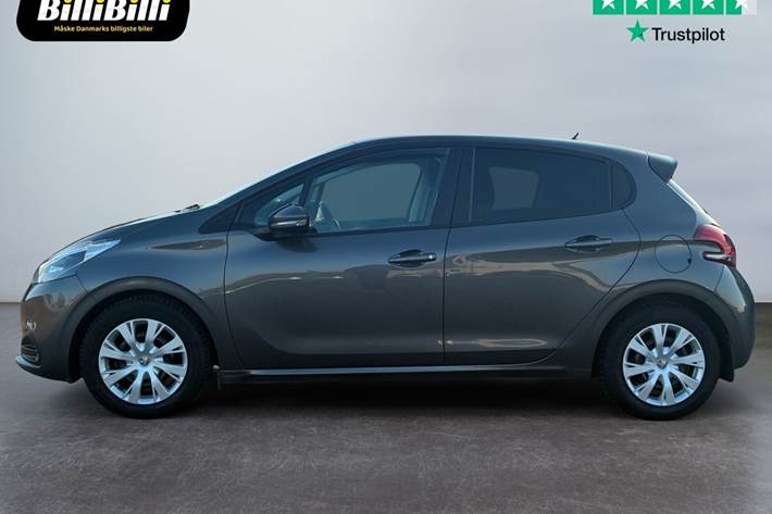 Grå Peugeot 208 fra 2018
