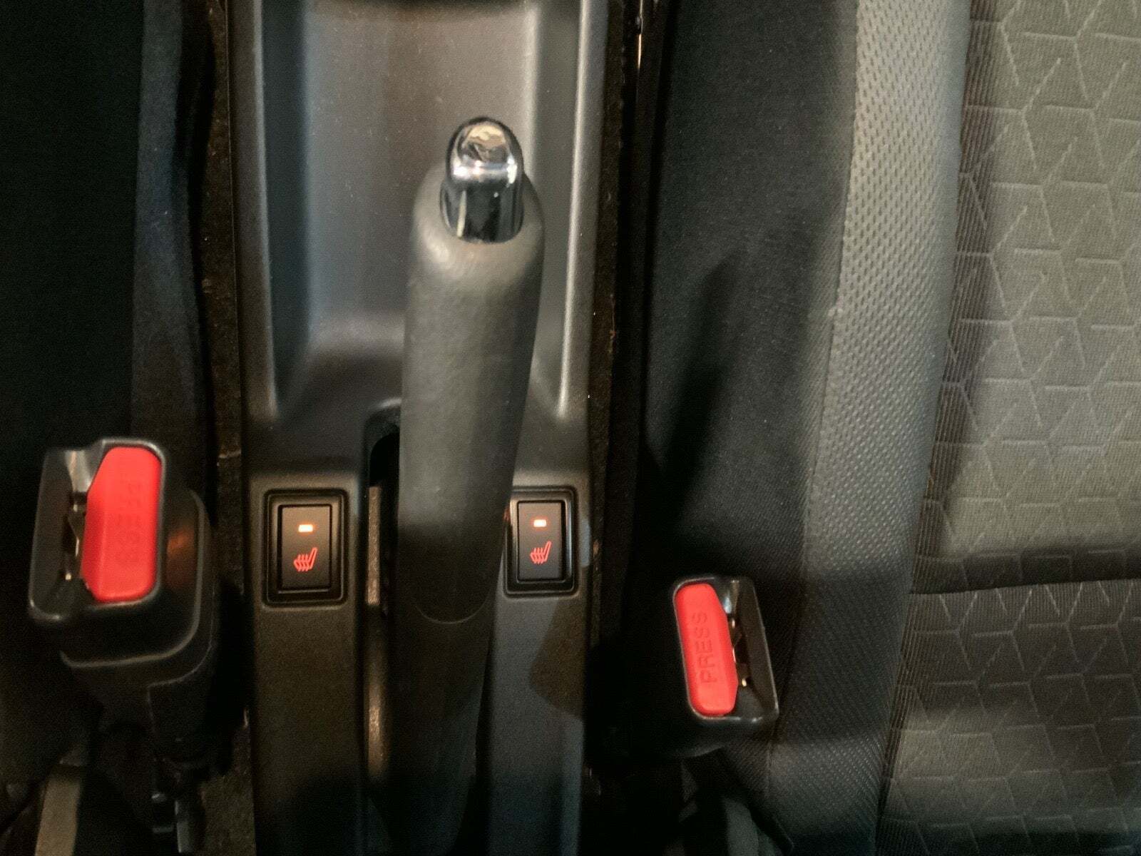 Rød Suzuki Swift fra 2024