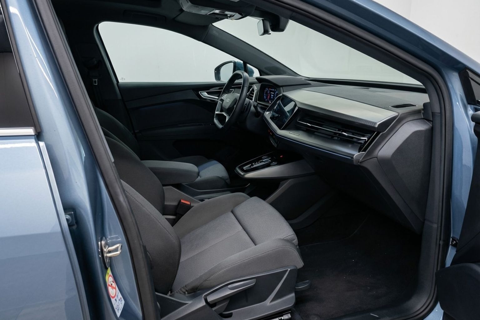 Grå Audi Q4 fra 2021