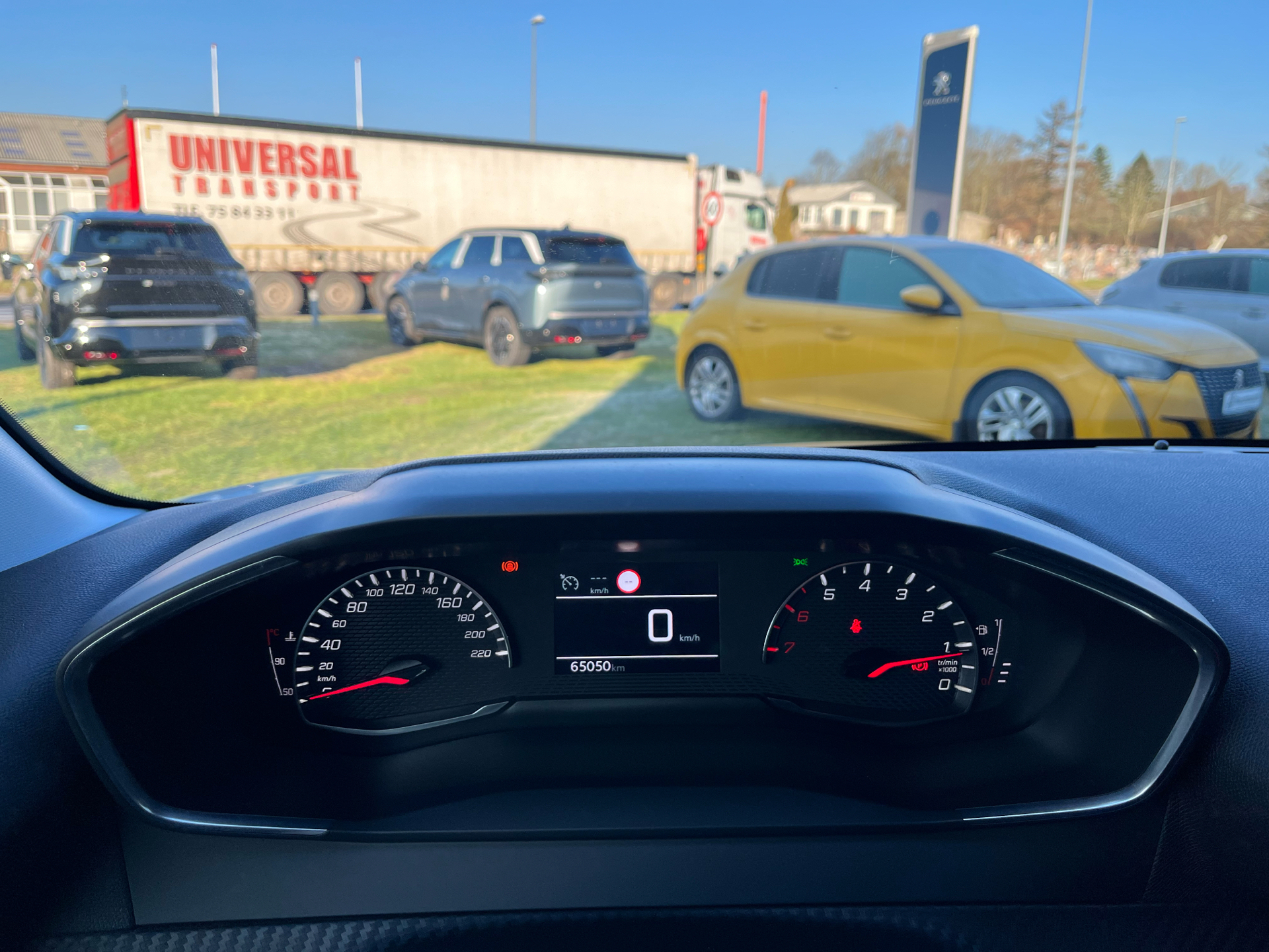 Hvid Peugeot 208 fra 2021