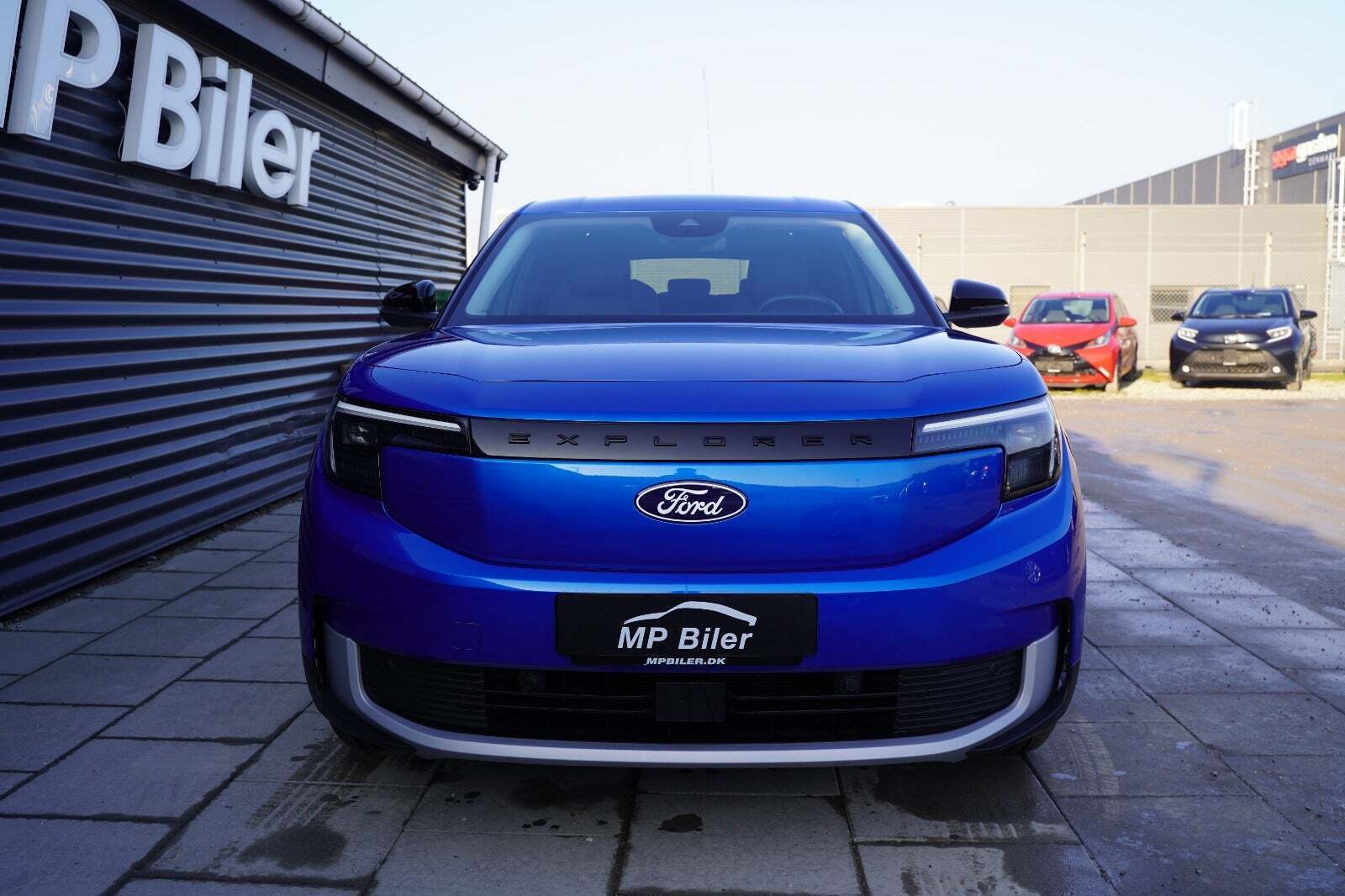 Ford Explorer 79 Select Extended Range AWD