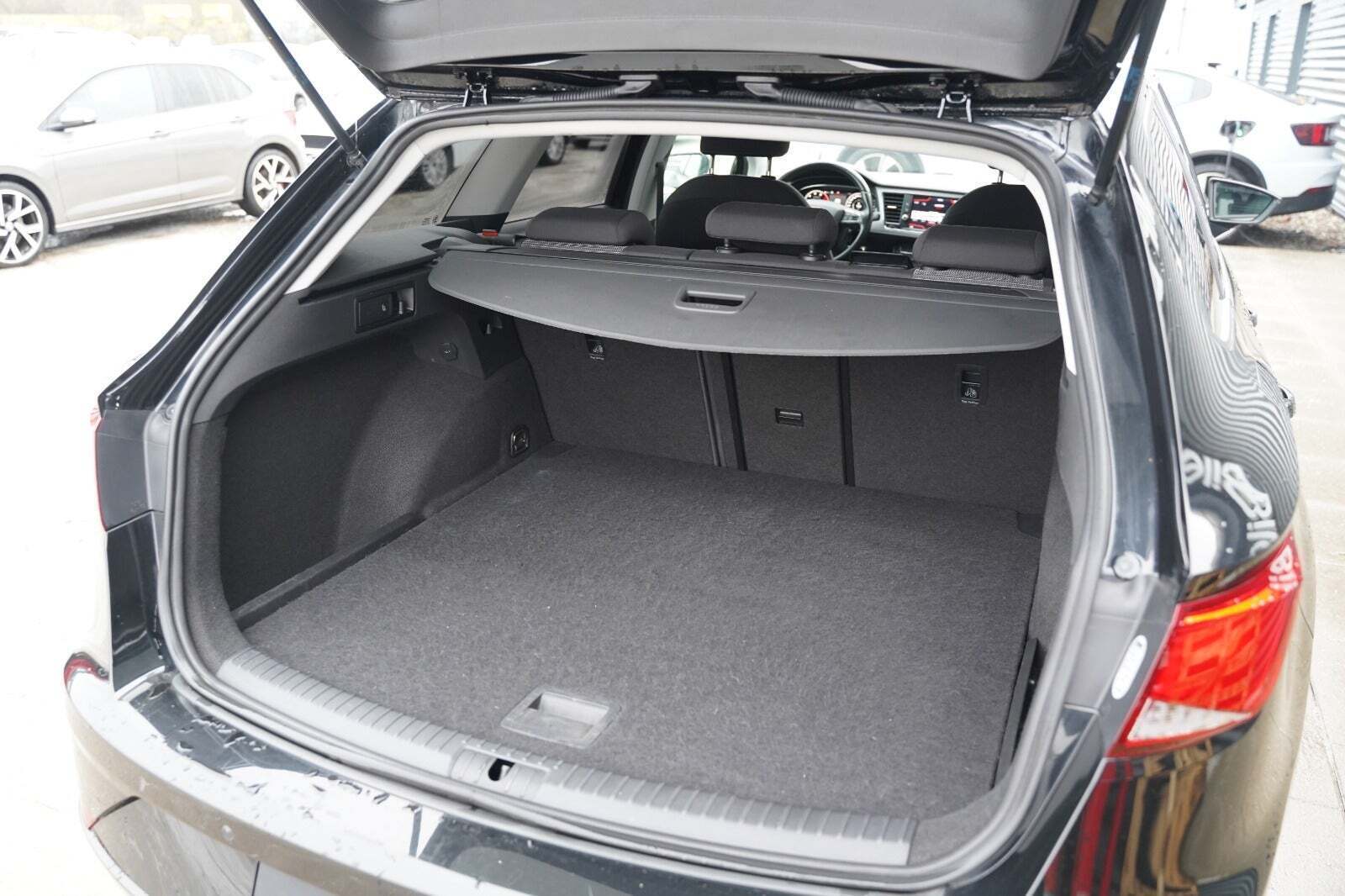 Sort Seat Leon fra 2020