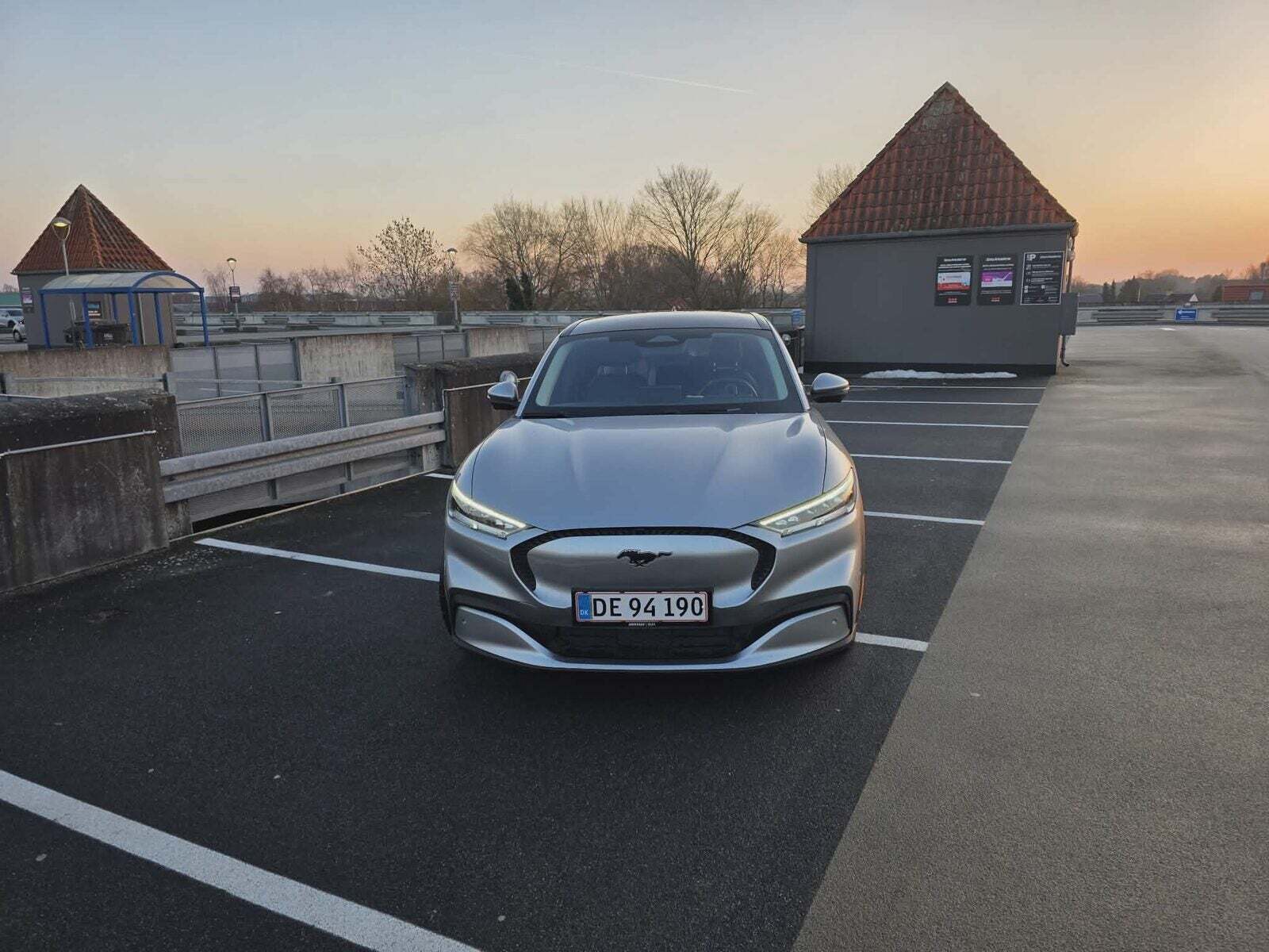Ford Mustang Mach-E 88 Extended Range