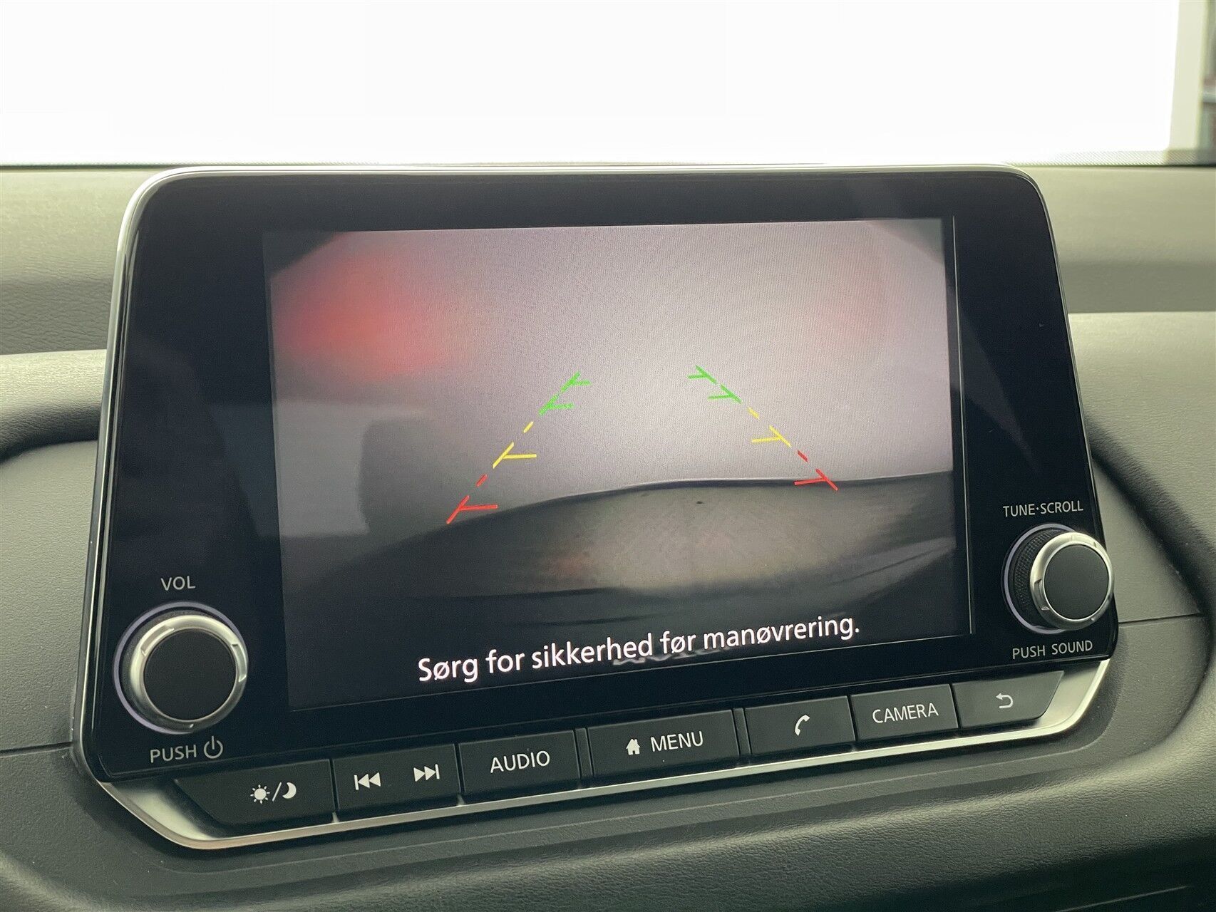 Grå Nissan Qashqai fra 2022