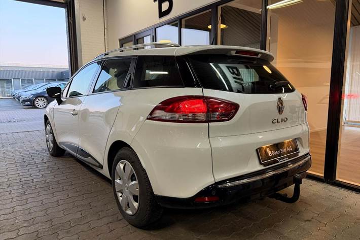 Hvid Renault Clio IV fra 2017