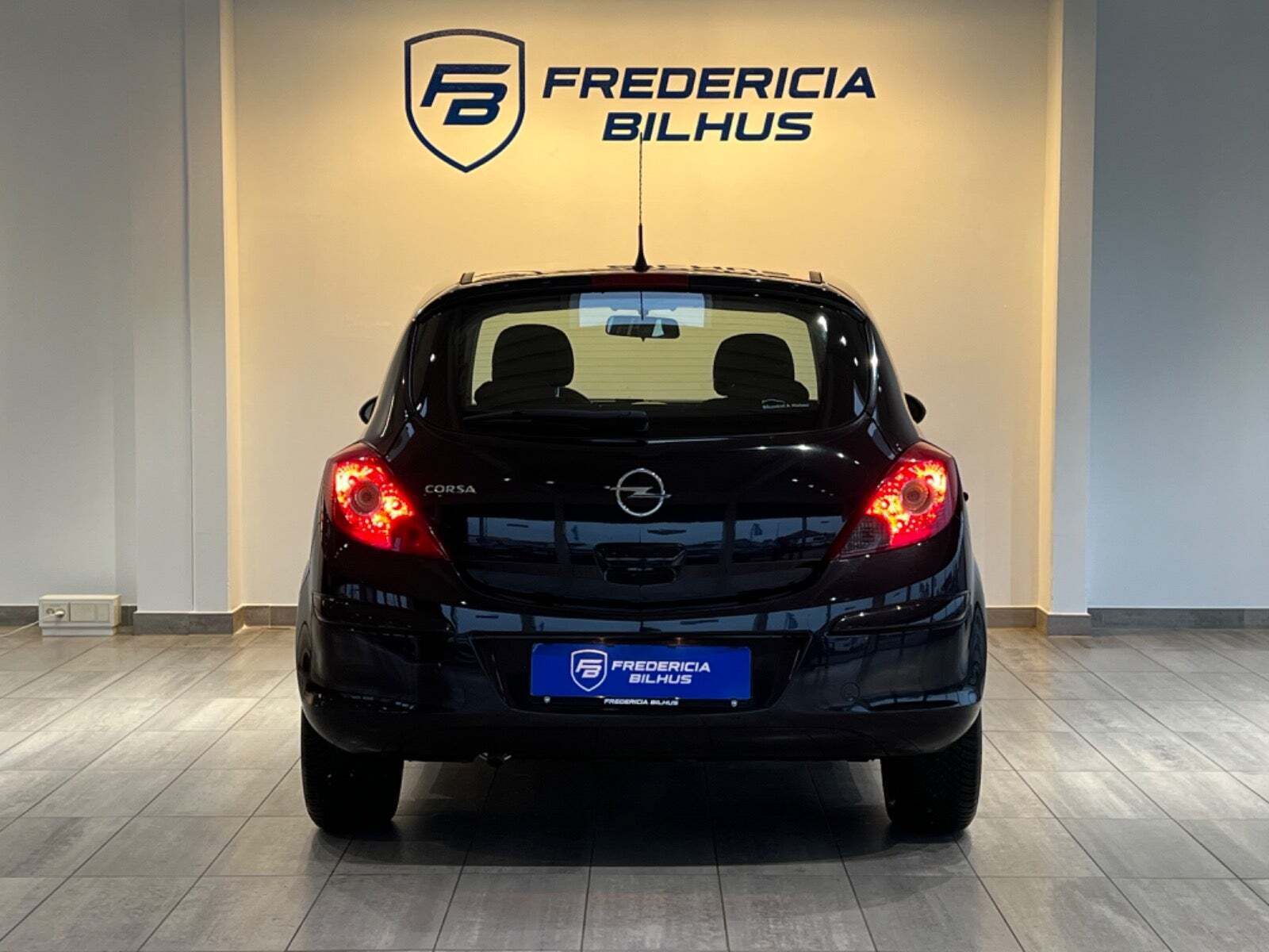 Opel Corsa 1,0 12V Essentia