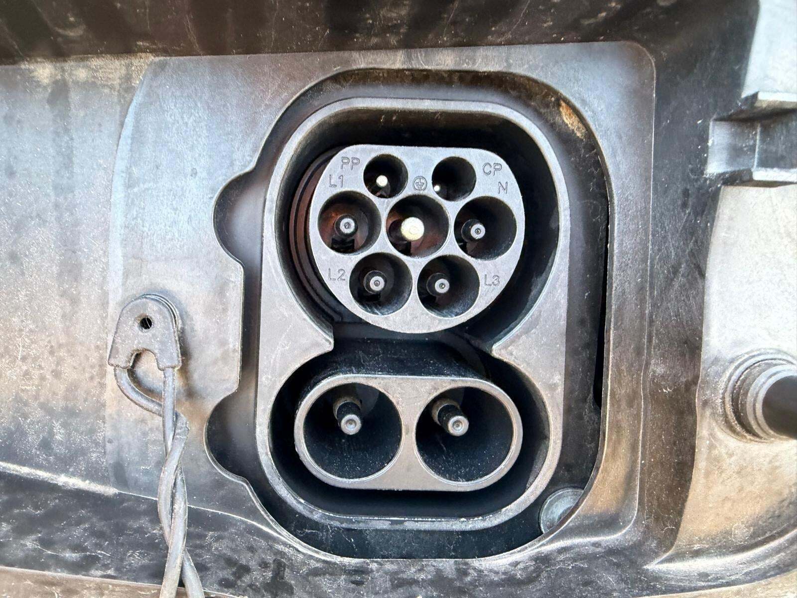 Grå JAC e-JS4 fra 2023