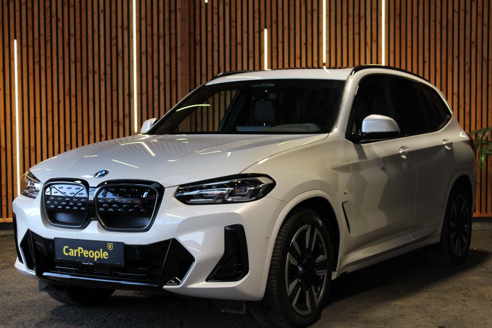 BMW iX3 Charged M-Sport