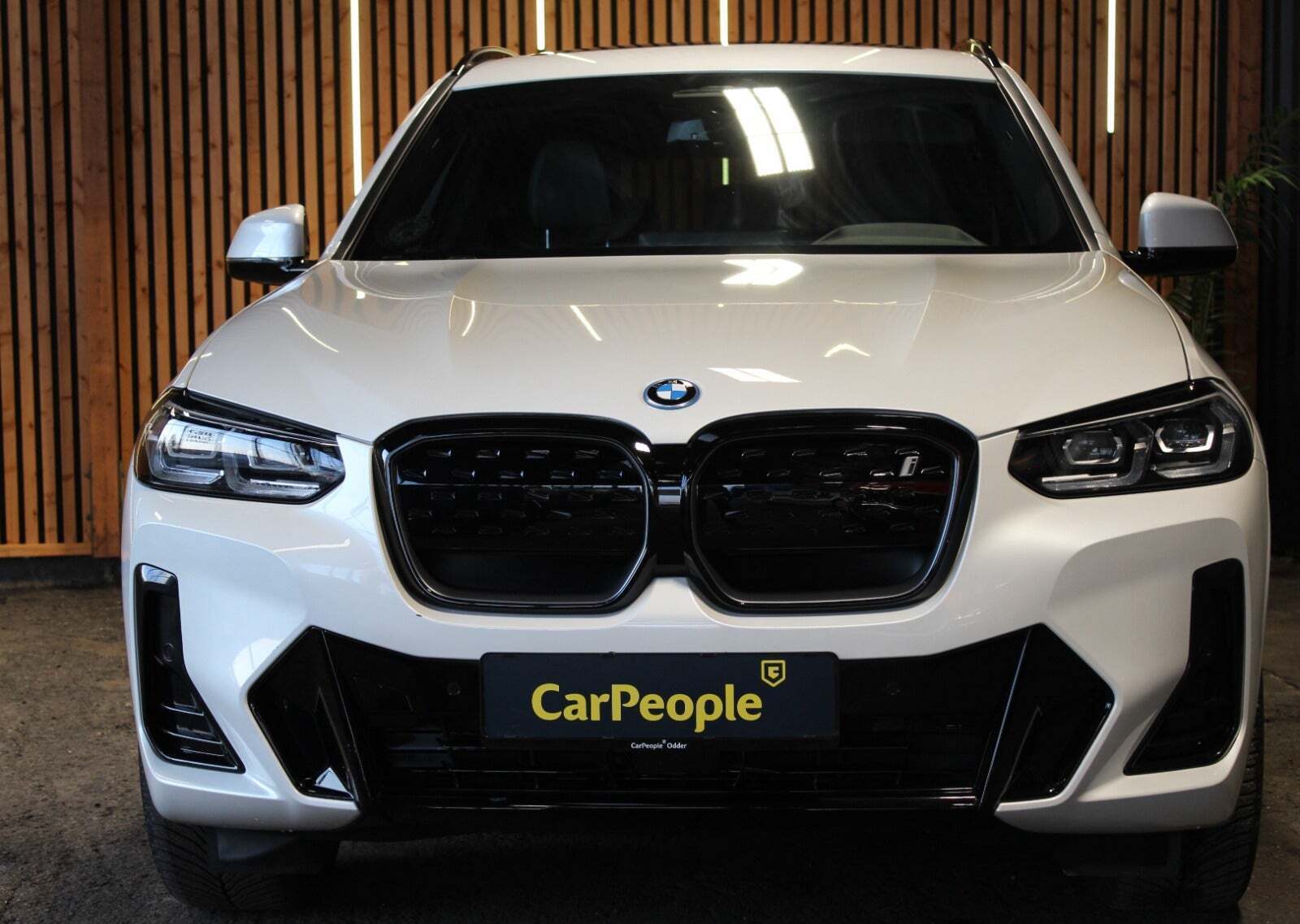 BMW iX3 Charged M-Sport