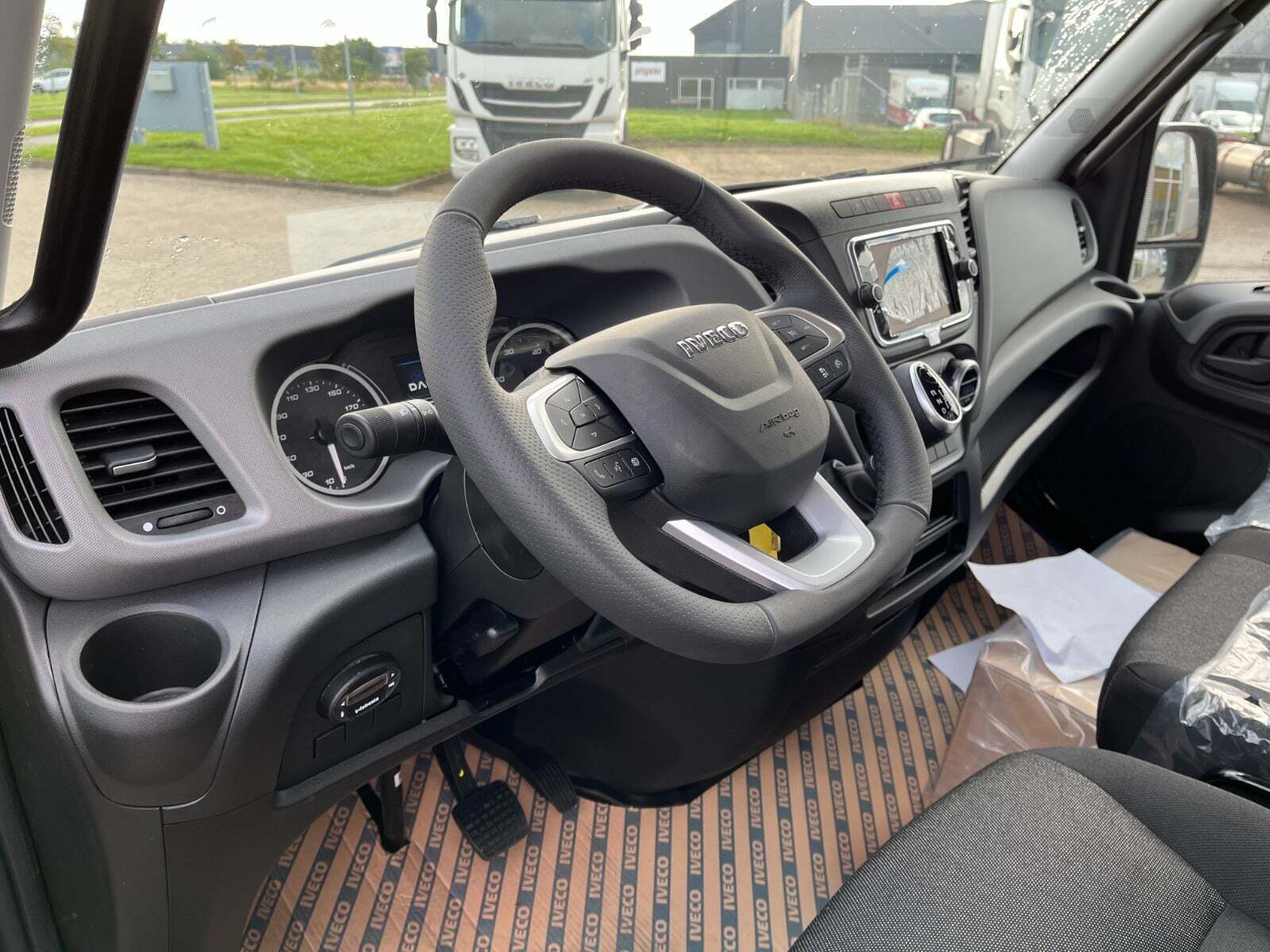 Iveco Daily 3,0 70C21H 4350mm Chassis AG8