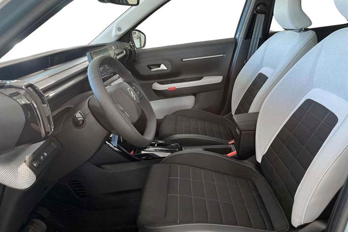 Blå Citroën ë-C3 fra 2025 set indefra