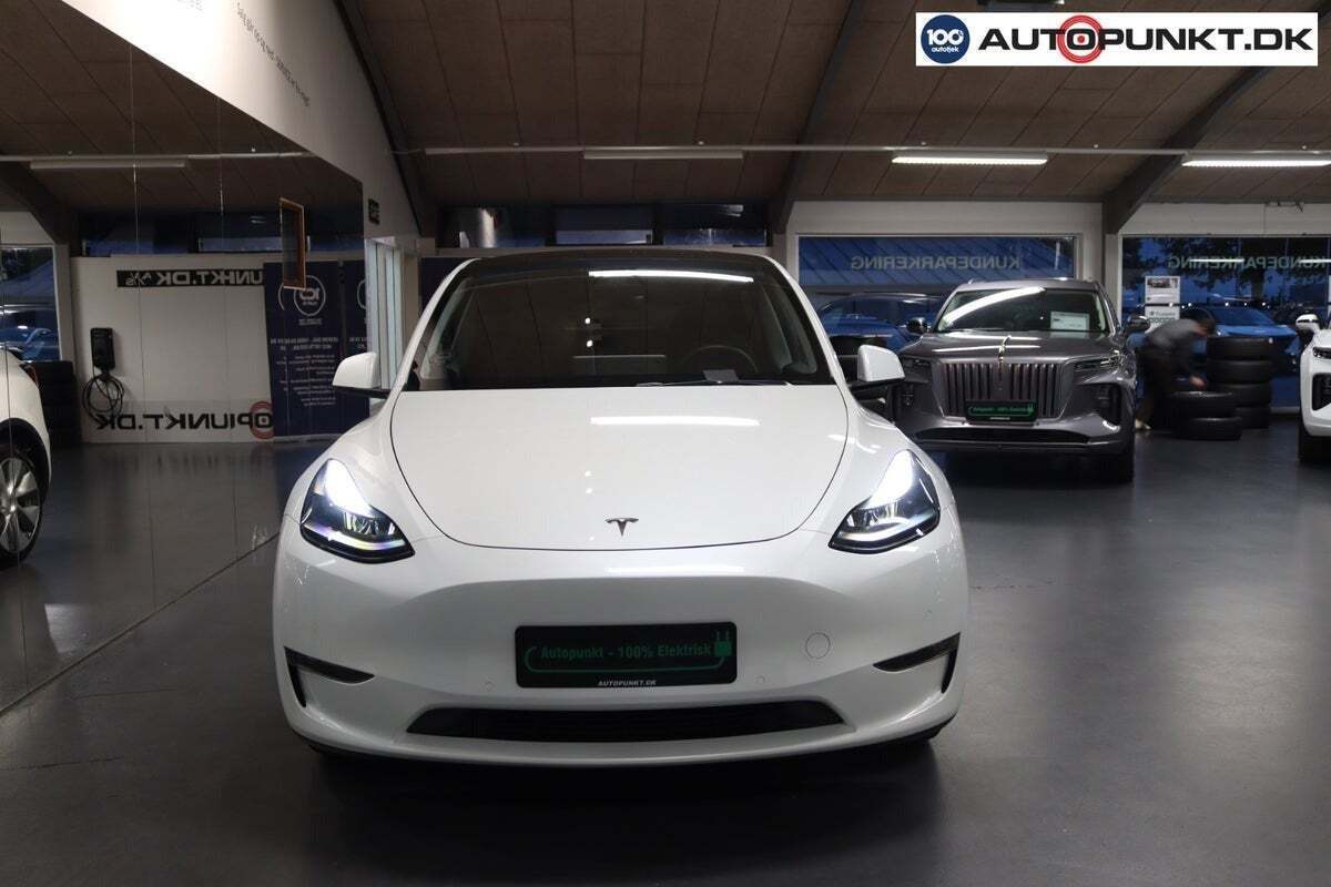 Tesla Model Y Long Range AWD