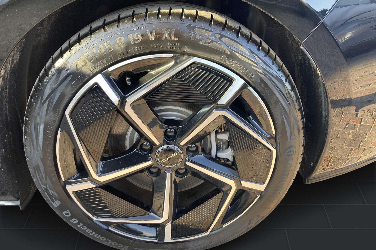 Sort BYD Seal fra 2024