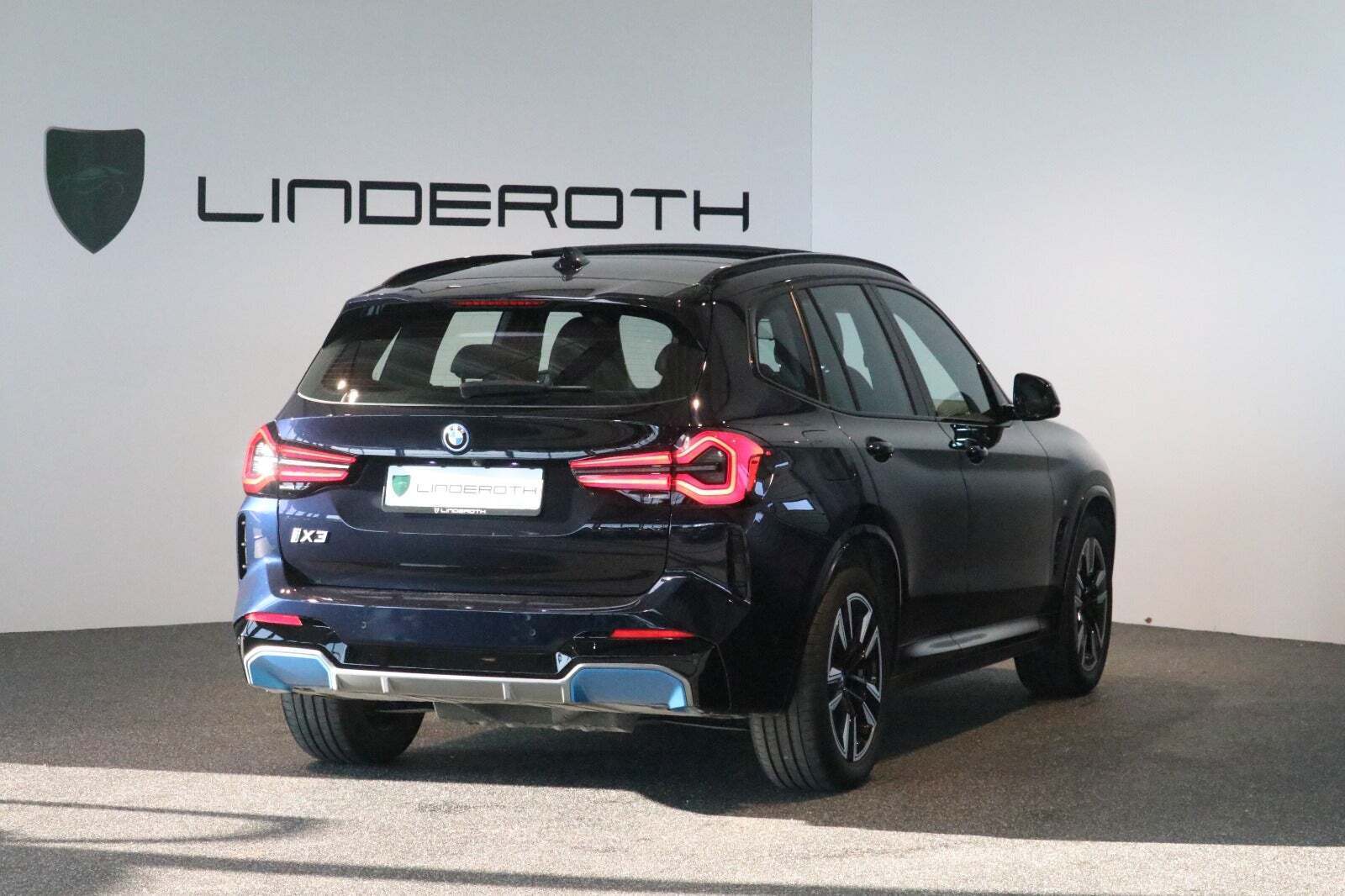 BMW iX3 Charged M-Sport