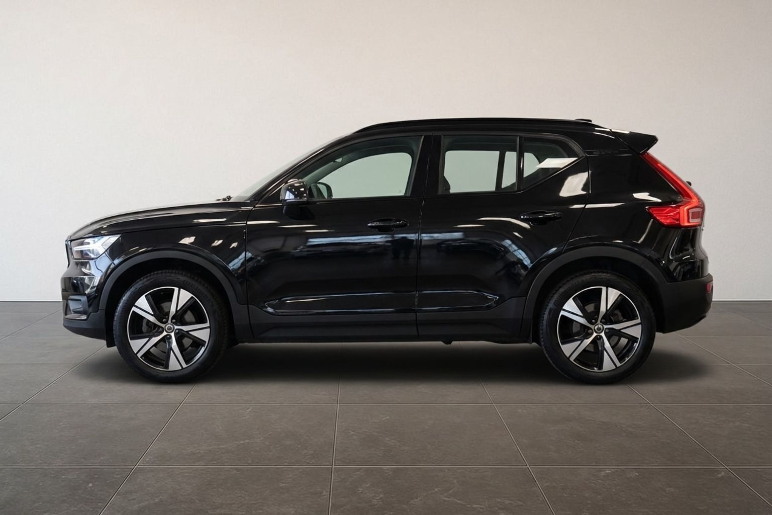 Volvo XC40 P8 Recharge Twin R-design AWD 408HK 5d Aut.