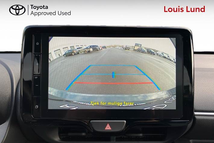 Grøn Toyota Yaris fra 2025