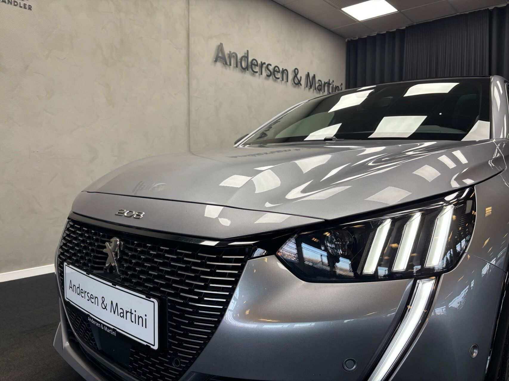 Peugeot e-208 EL GT Sky 136HK 5d Aut.