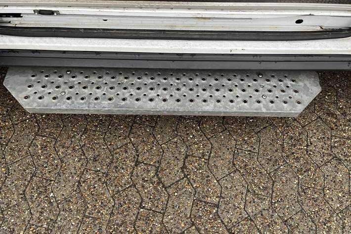 Hvid Ford Transit fra 2021