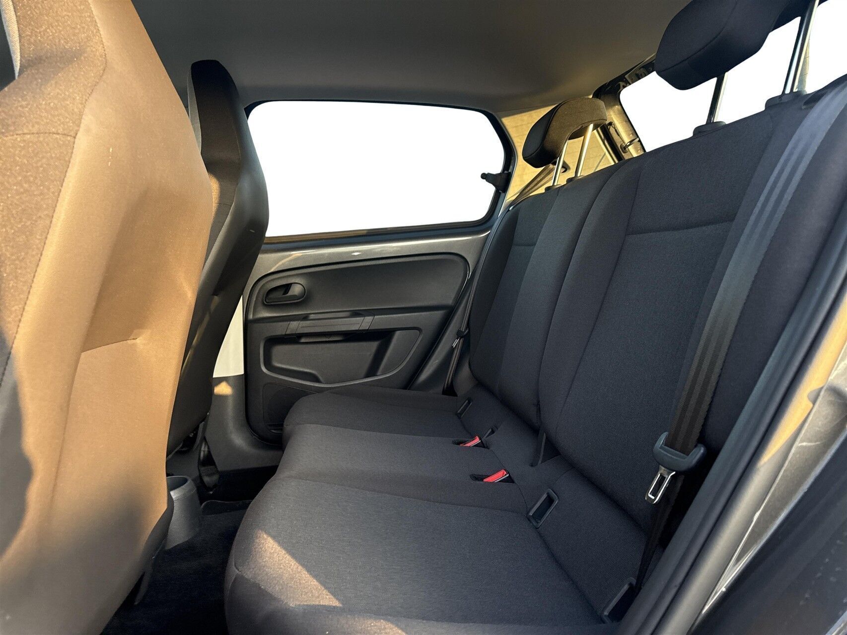 VW e-up EL 83HK 5d Aut.