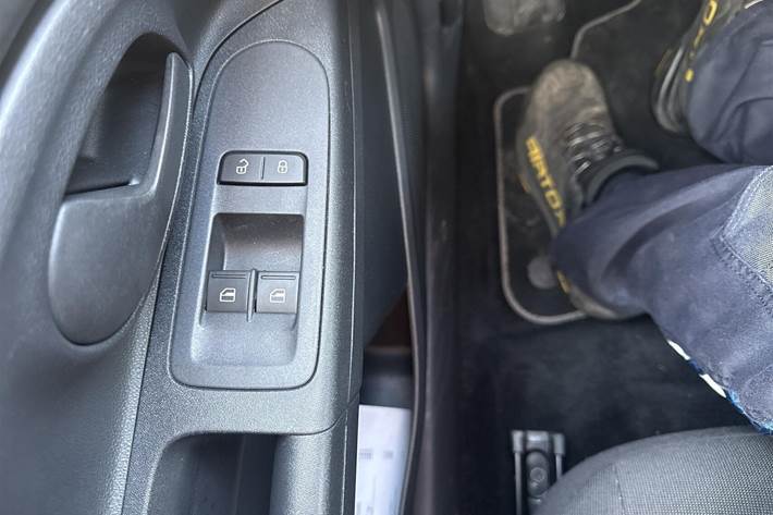 Grå VW e-up fra 2022