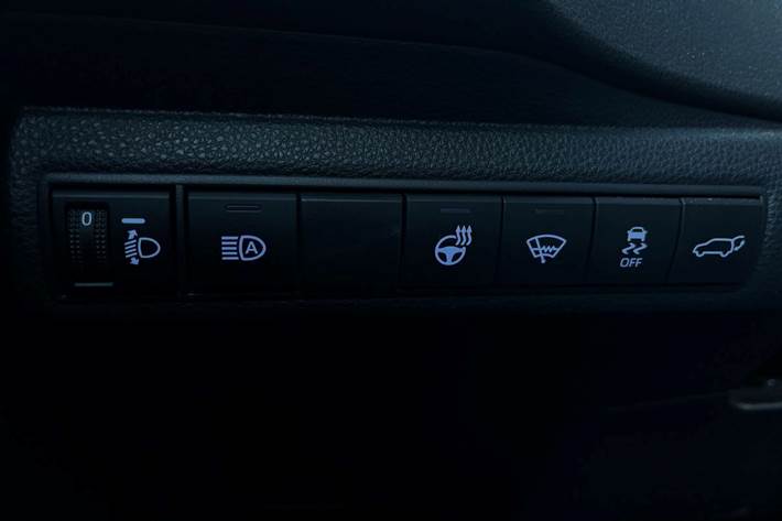 Grå Toyota Corolla fra 2019