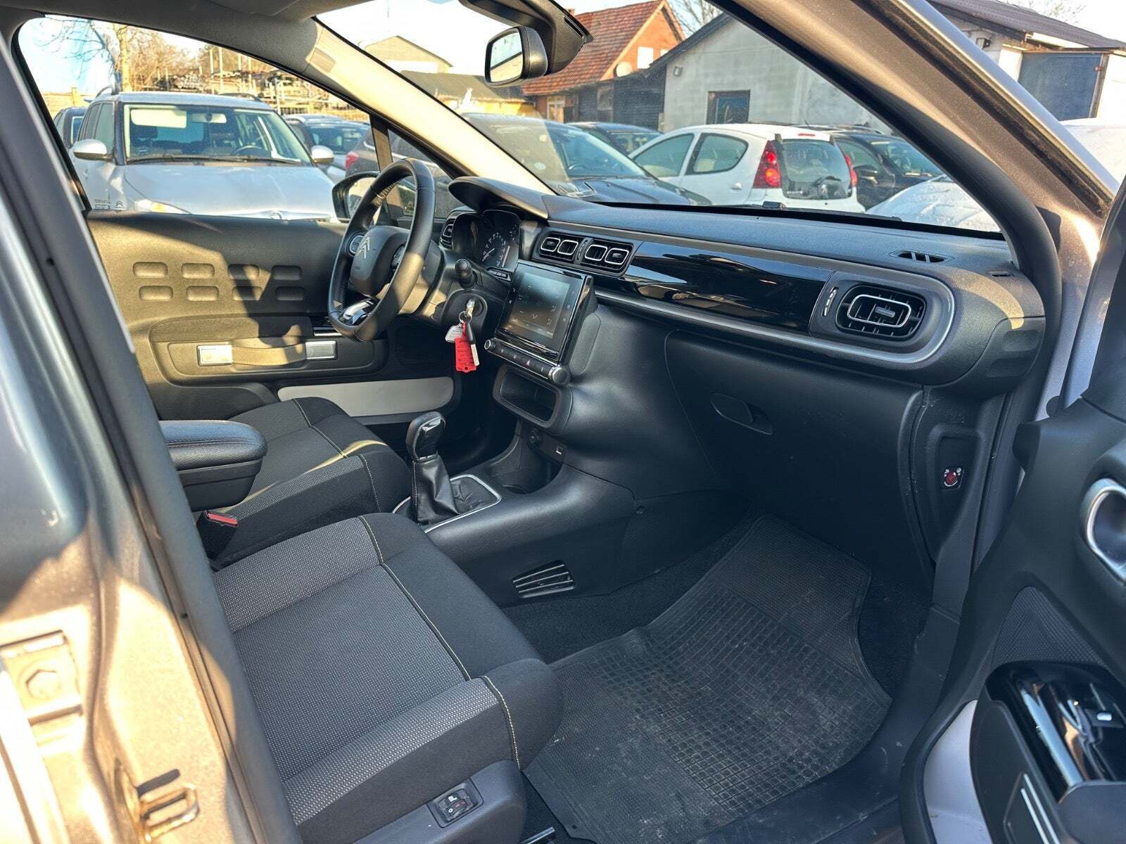 Citroën C3 1,2 PureTech 83 Shine Sport