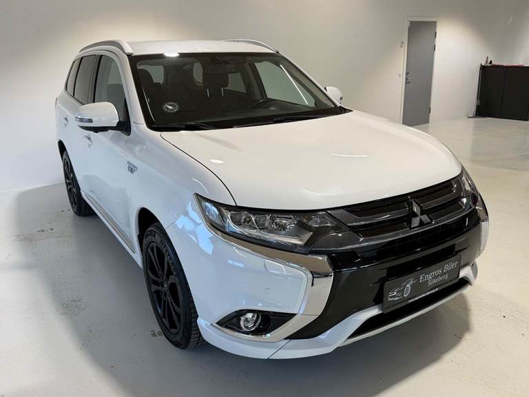 Mitsubishi Outlander 2,0 PHEV Instyle CVT