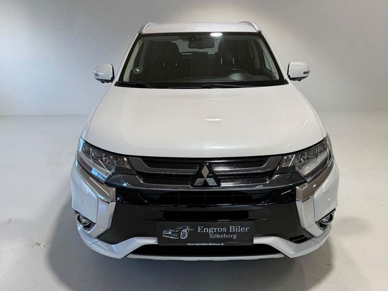 Mitsubishi Outlander 2,0 PHEV Instyle CVT