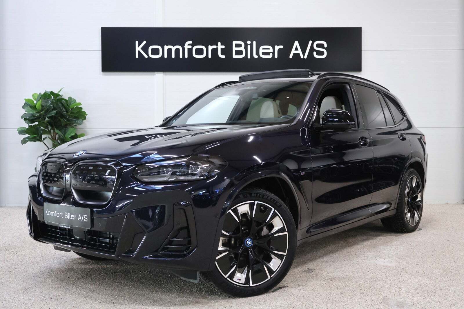 BMW iX3 Charged Plus M-Sport