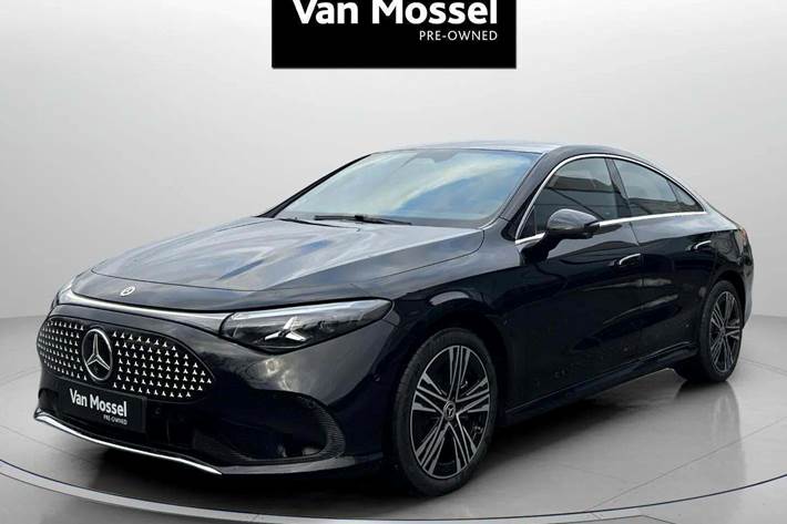 Sort Mercedes CLA250+ fra 2025 set udefra