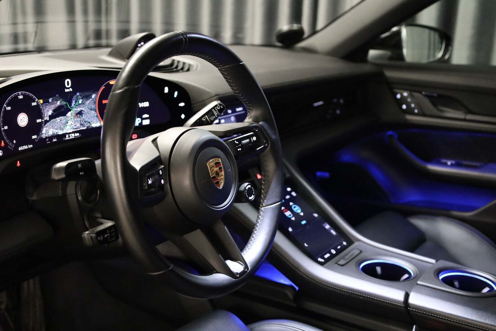 Porsche Taycan 4 Performance+ Cross Turismo