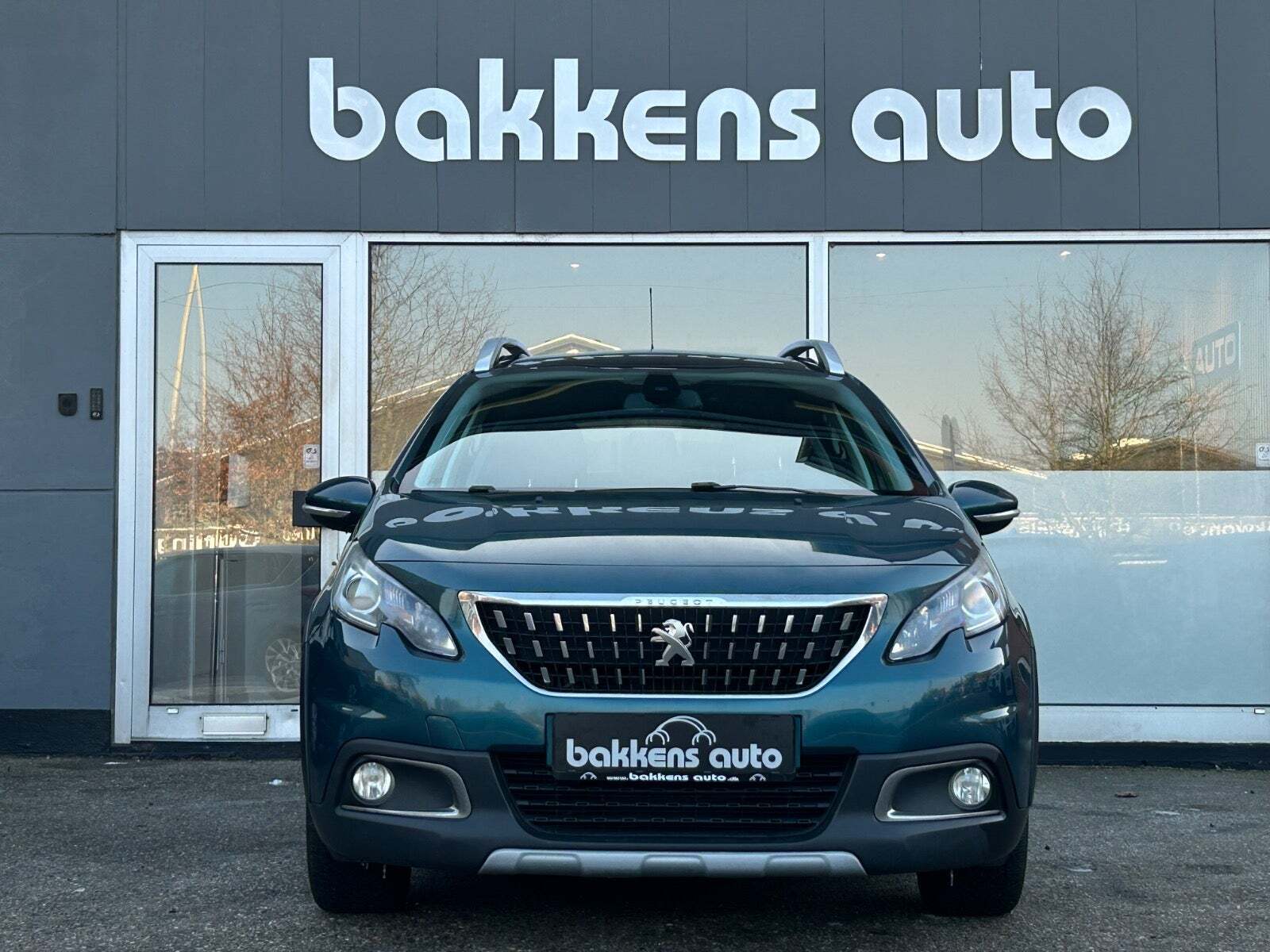 Peugeot 2008 1,6 BlueHDi 100 Allure Sky