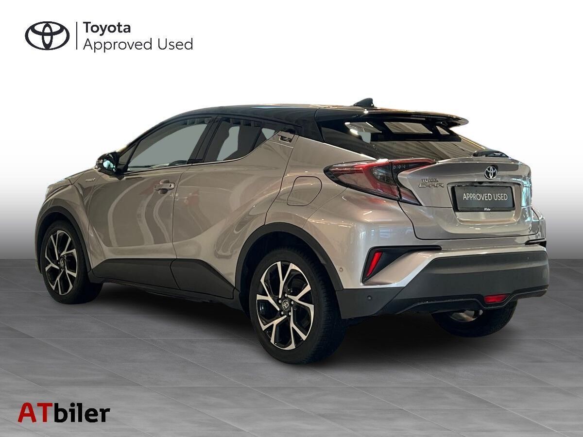 Toyota C-HR 1,8 Hybrid C-LUB Premium Selected Bi-tone Multidrive S 122HK 5d Aut.