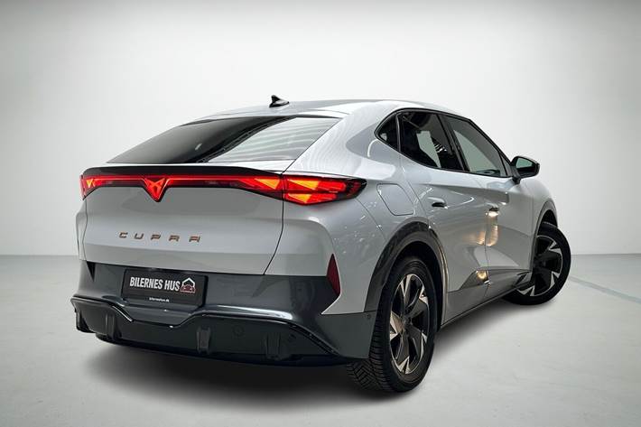 Hvid Cupra Tavascan fra 2025